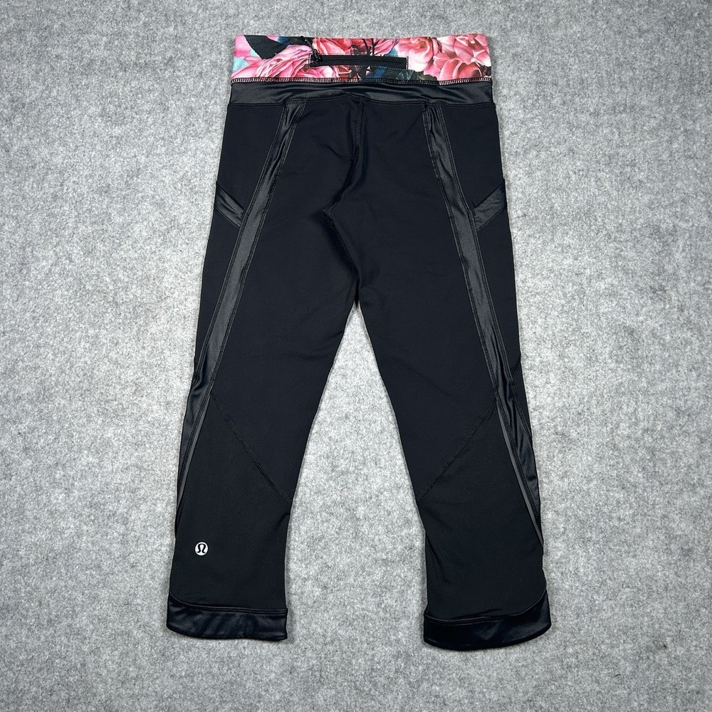 Lululemon Chase Me Crop Leggings Womens Size 2 Black Pink Floral Zip Pocket